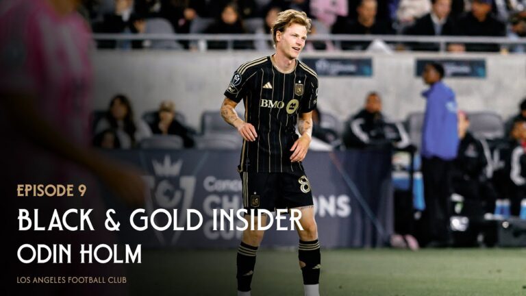 O.Holm LAFC Midfielder #80 Pulls Off a Halftime Stunt That Left the Referee Speechless (and Grinning)