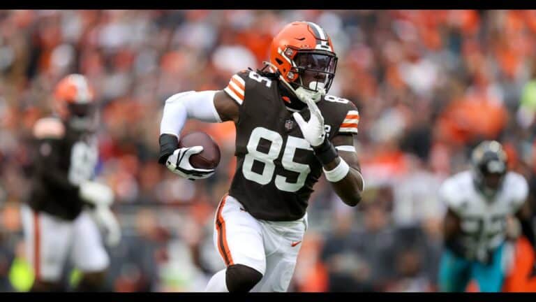 David Njoku Net Worth 2025: How Rich Is the Cleveland Browns Tight End? Career Highlights & Shocking Earnings Revealed!